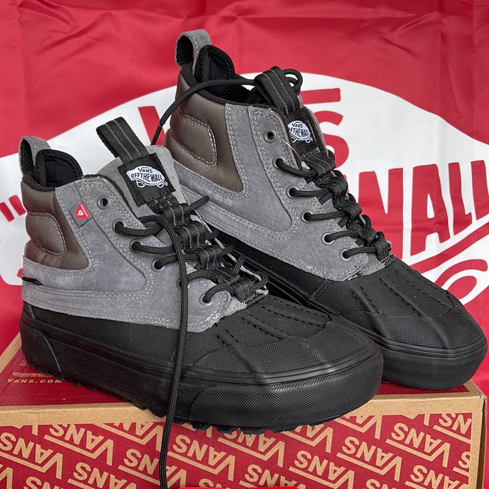 Vans Men’s Sk8-Hi Del Pat
Pewter/Black
VN0A5JMNPBQ
 boots - Picture 5 of 16